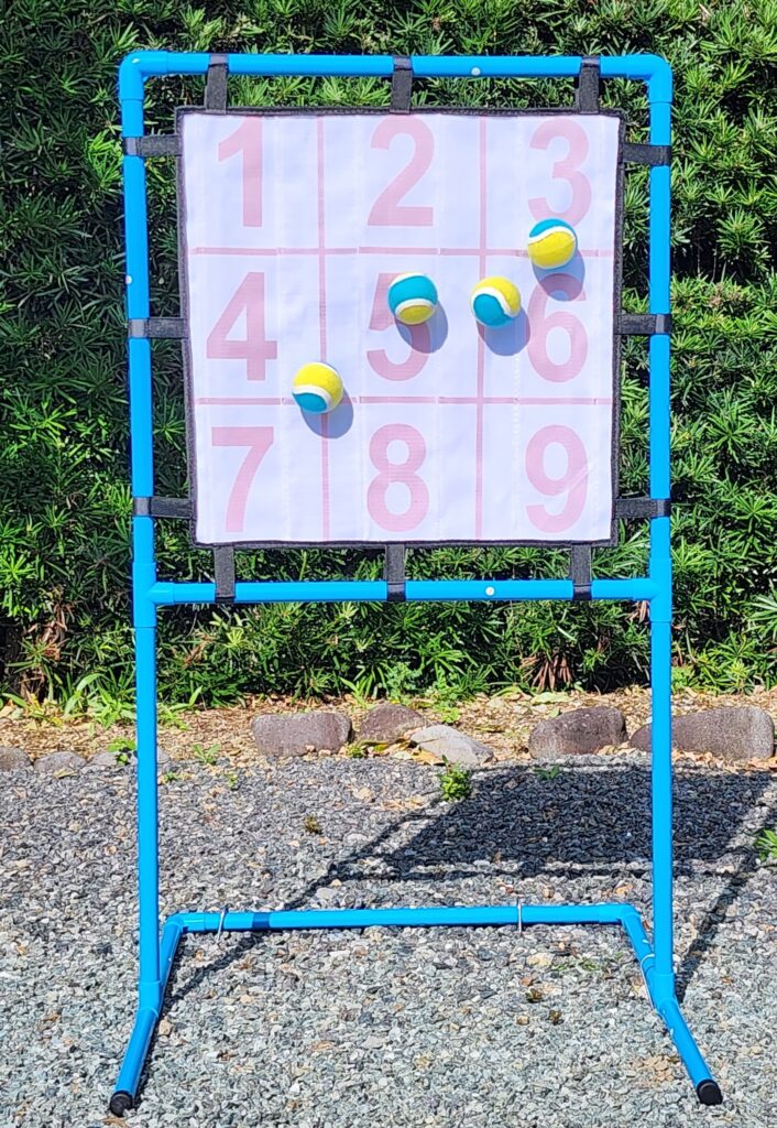ストラックアウト