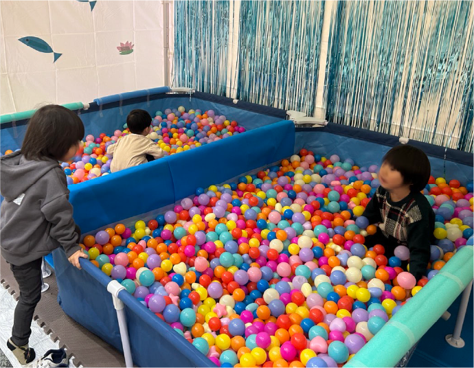 ボールプール